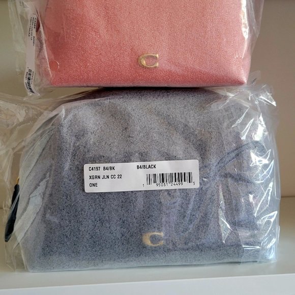 ❤️SOLD❤️ Coach Cosmetic Case 22 - Picture 5 of 12